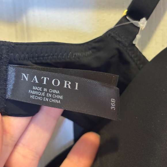 Natori Pure Luxe Elegant Black Bra with Lace Straps - Picture 3 of 4